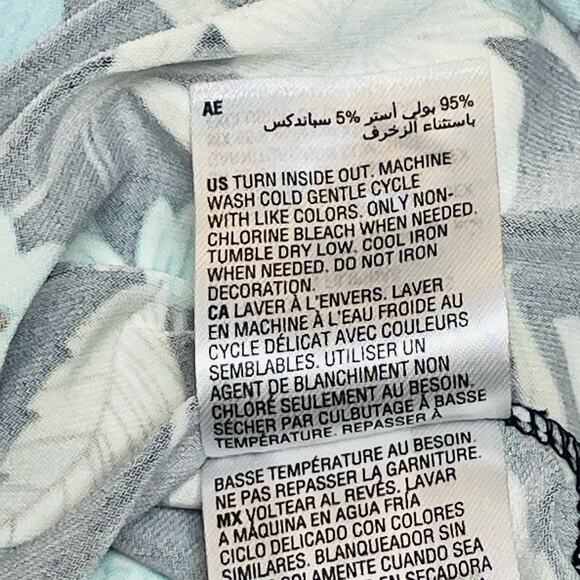 JM Collection Keyhole Tunic Blouse, 3/4 Sleeves, Black w/Floral Print, Size S - Picture 7 of 10